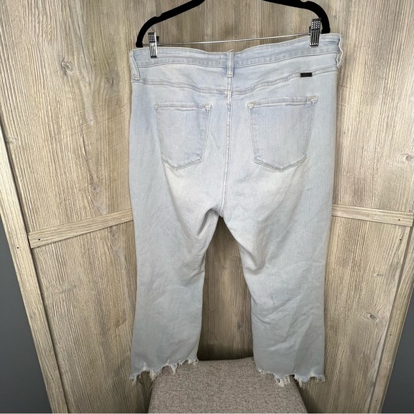 KanCan Anahi High Rise Kick Flare Jeans - Picture 9 of 9